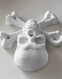 Skull and Crossbone Multi Grip Mega Hold