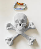 Skull and Crossbone Multi Grip Mega Hold